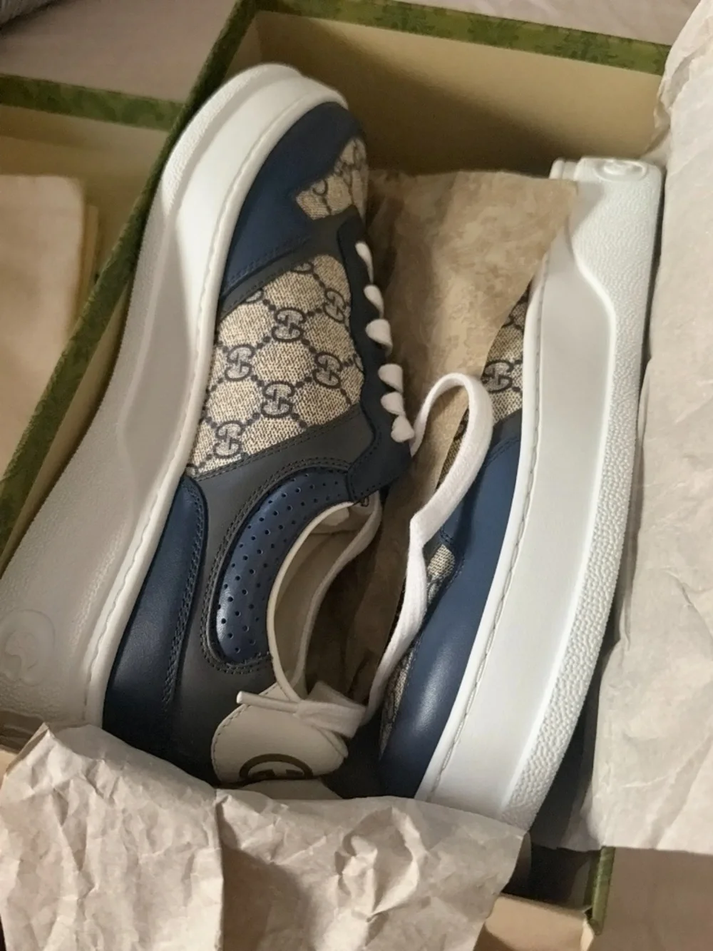 Gucci GG Supreme Sneaker 'Beige Blue'